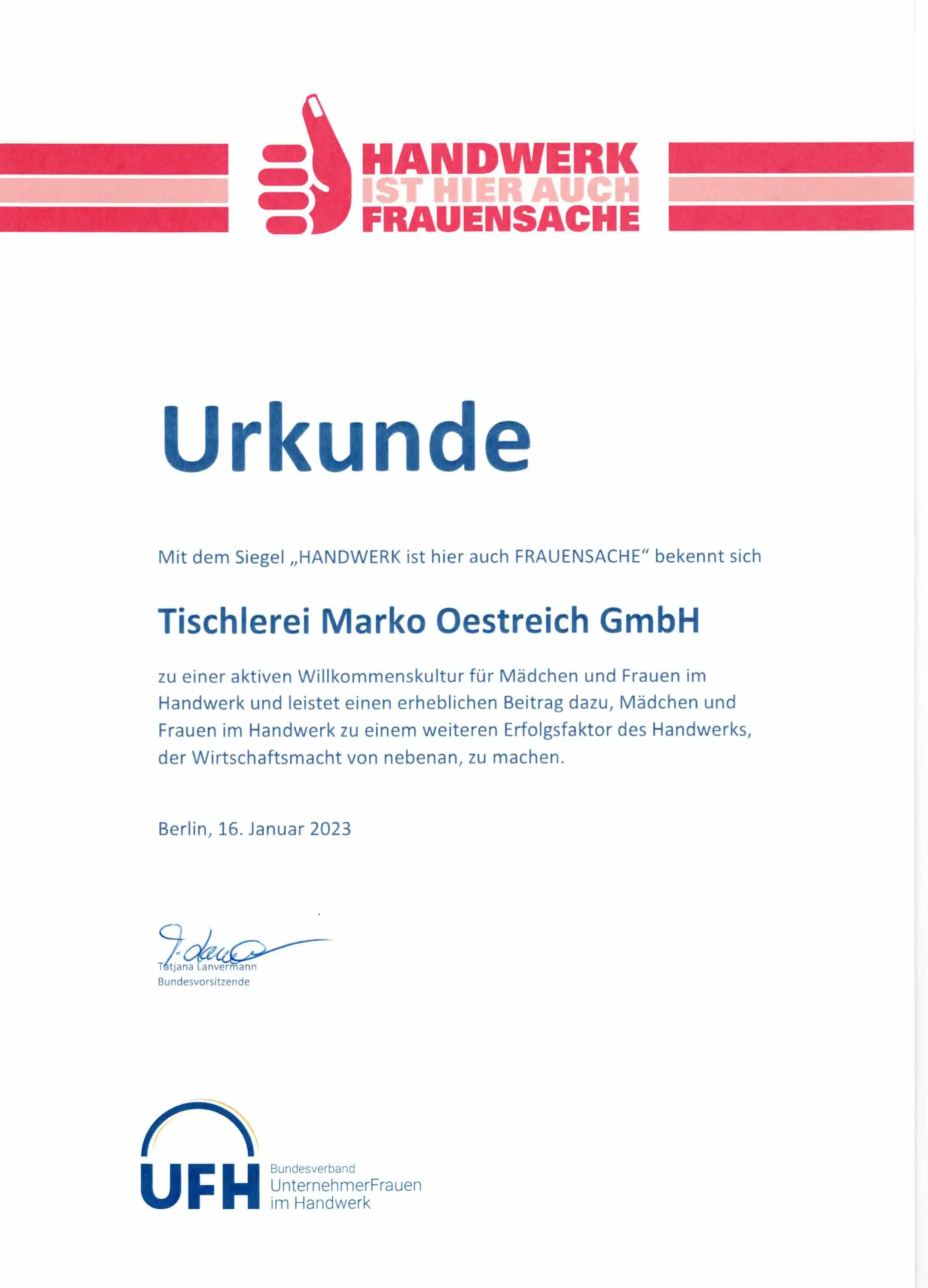 Zertifikatsurkunde mit rotem Logo „Handwerk ist auch Frauensache“ und blauer Unterschrift.